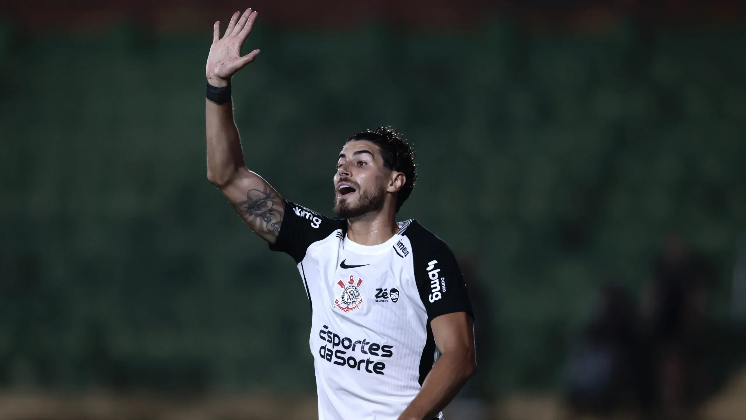 Pedro Raul perdeu gols nos últimos jogos - Foto: Marcello Zambrana/AGIF.