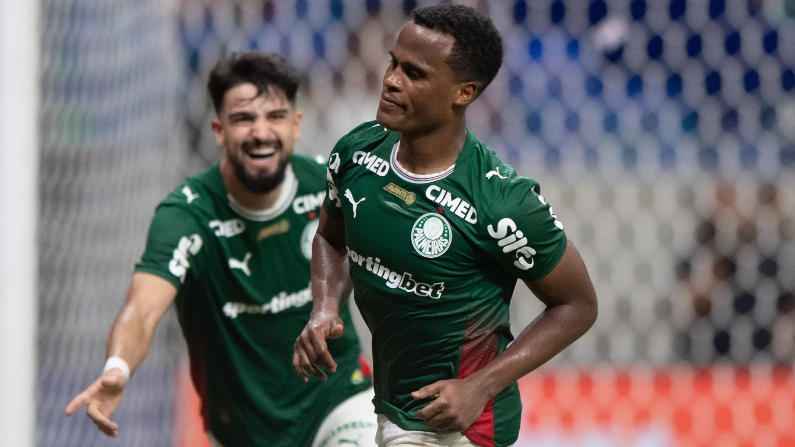 Arias comemora gol pelo Palestra – Foto: Jhony Pinho/AGIF