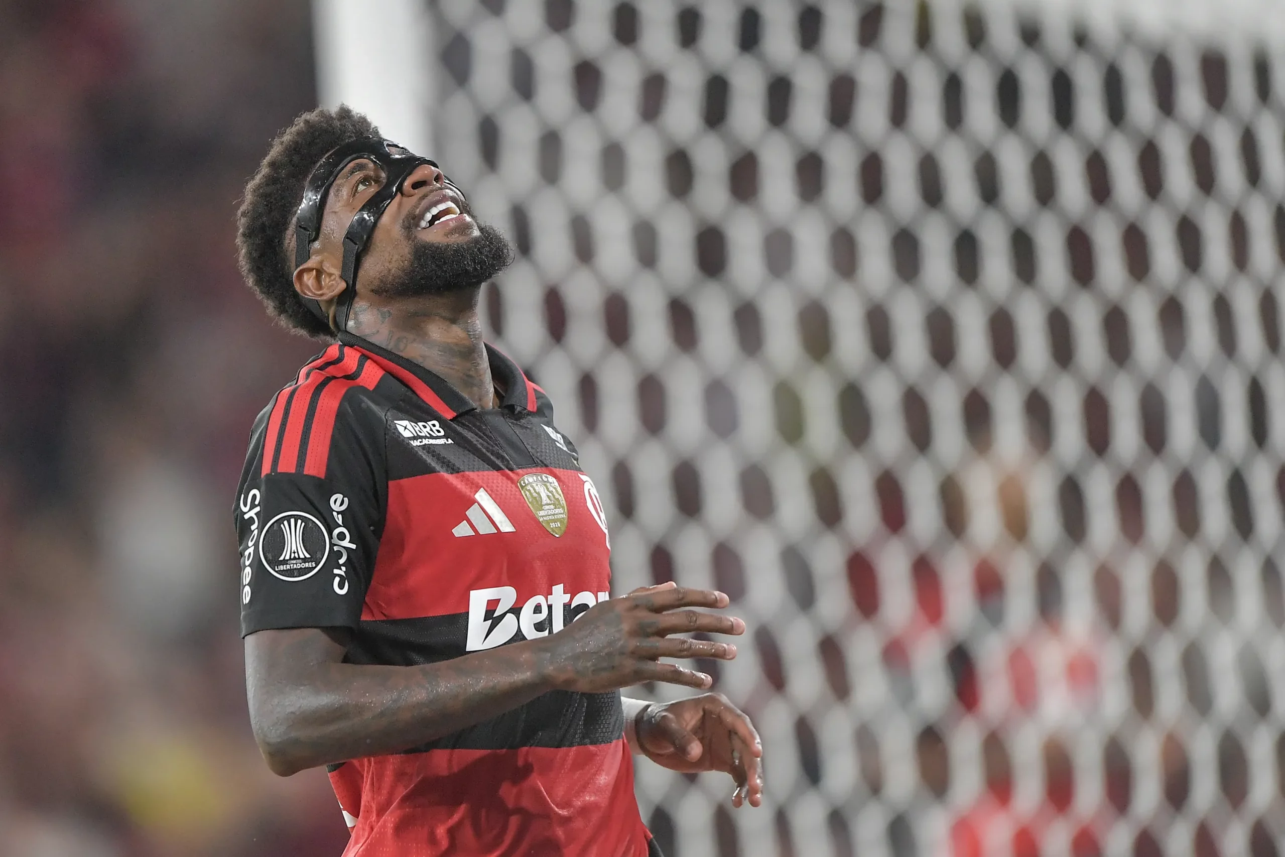 RJ – RIO DE JANEIRO – 26/05/2026 – COPA LIBERTADORES 2026, FLAMENGO X CUSCO – Emerson Royal jogador do Flamengo durante partida contra o [EQUIPE 2] no estadio Maracana pelo campeonato Copa Libertadores 2026. Foto: Thiago Ribeiro/AGIF