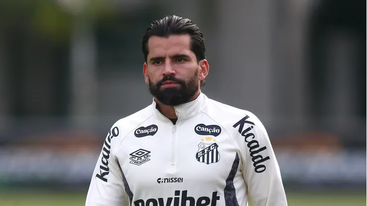 Rincón durante treino no mês de maio