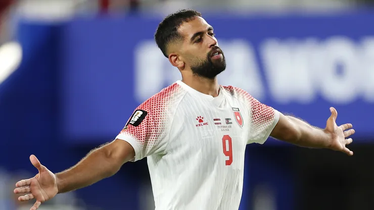 Ali Olwan marcou o primeiro gol da Jordânia em Copas do Mundo - Foto: Richard Heathcote/Getty Images