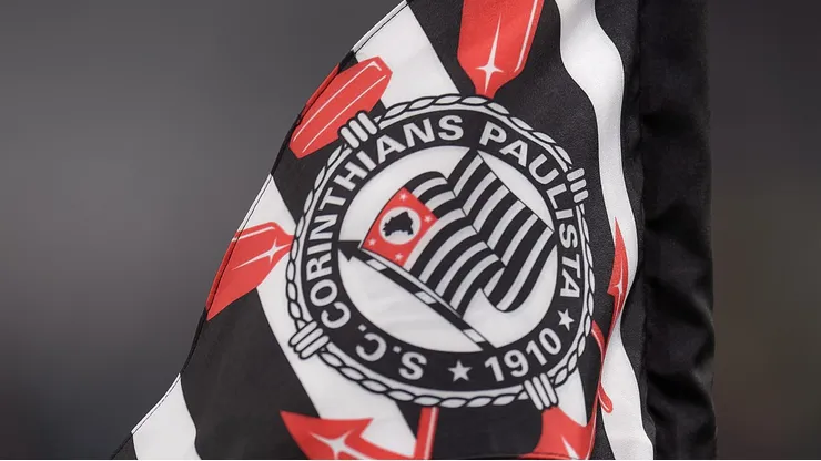 Bandeira Corinthians. Foto: Anderson Romão/AGIF