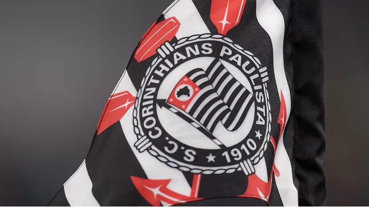 Bandeira Corinthians. Foto: Anderson Romão/AGIF