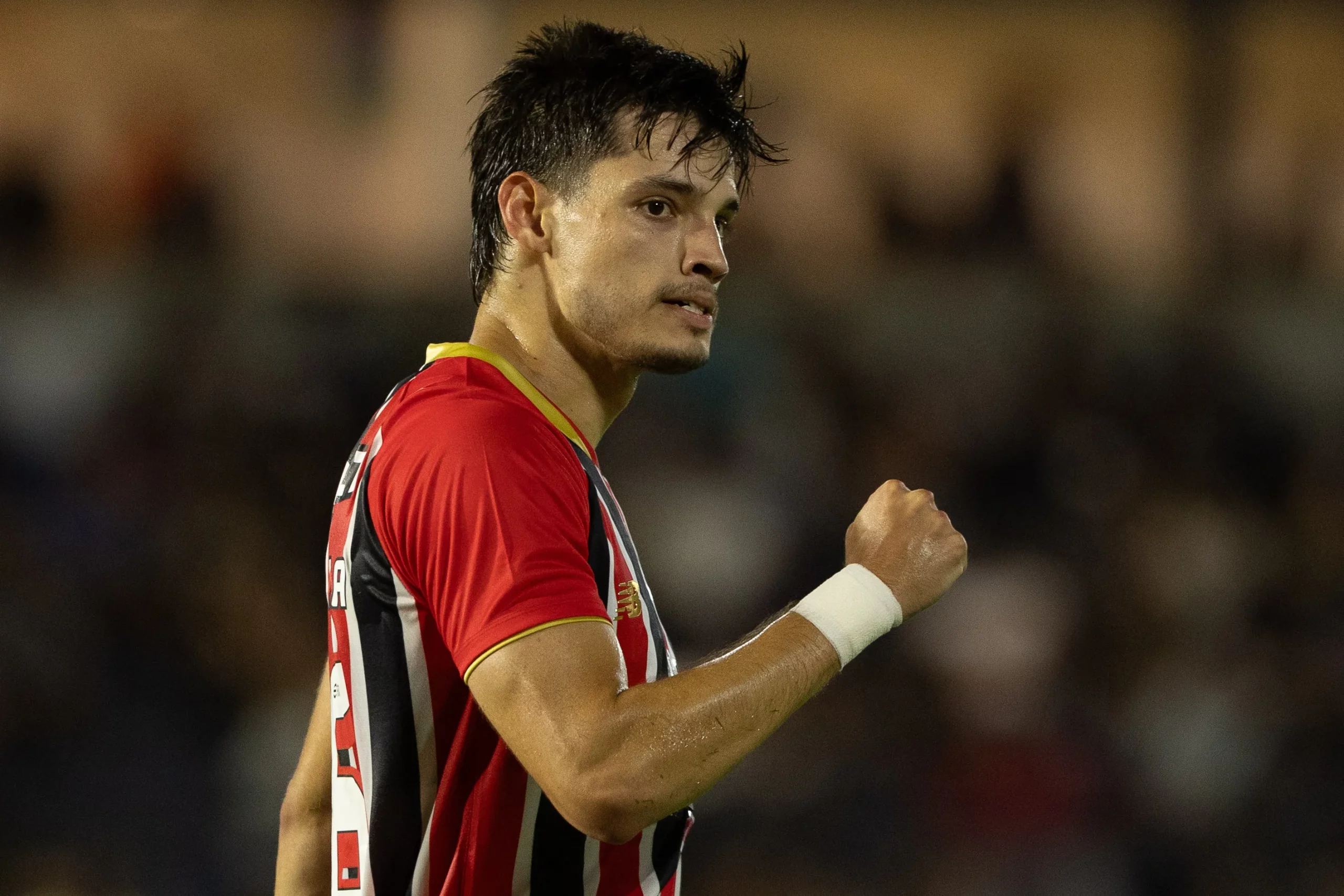 Bobadilla comemora gol pelo São Paulo. Foto: Joisel Amaral/AGIF