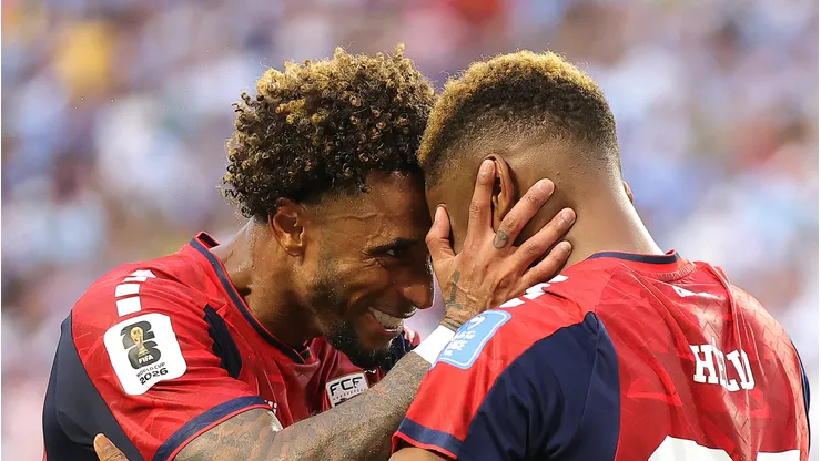 Hélio Varela, número 26 de Cabo Verde, comemorando gol contra o Uruguai.