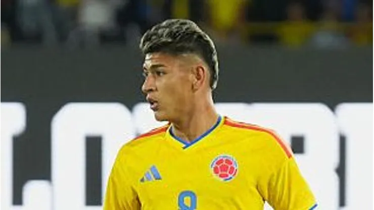 Carrascal atuando pela Seleção Colombiana. (Photo by Leonardo Castañeda/Getty Images)
