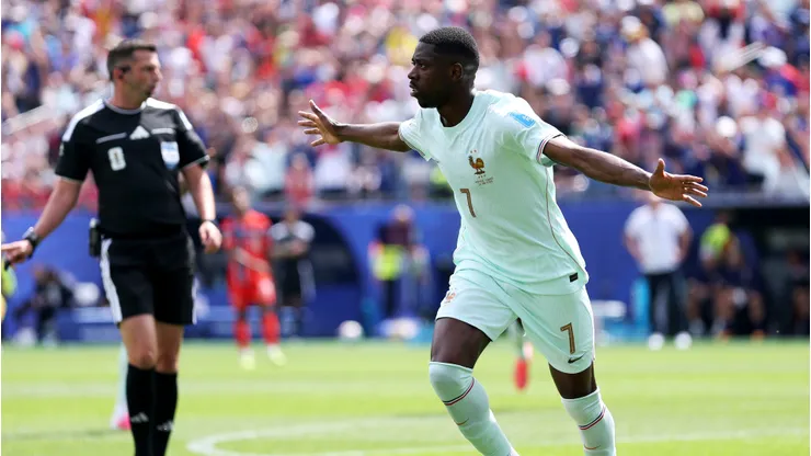Dembélé celebra gol diante da Noruega. Photo by Justin Setterfield/Getty Images