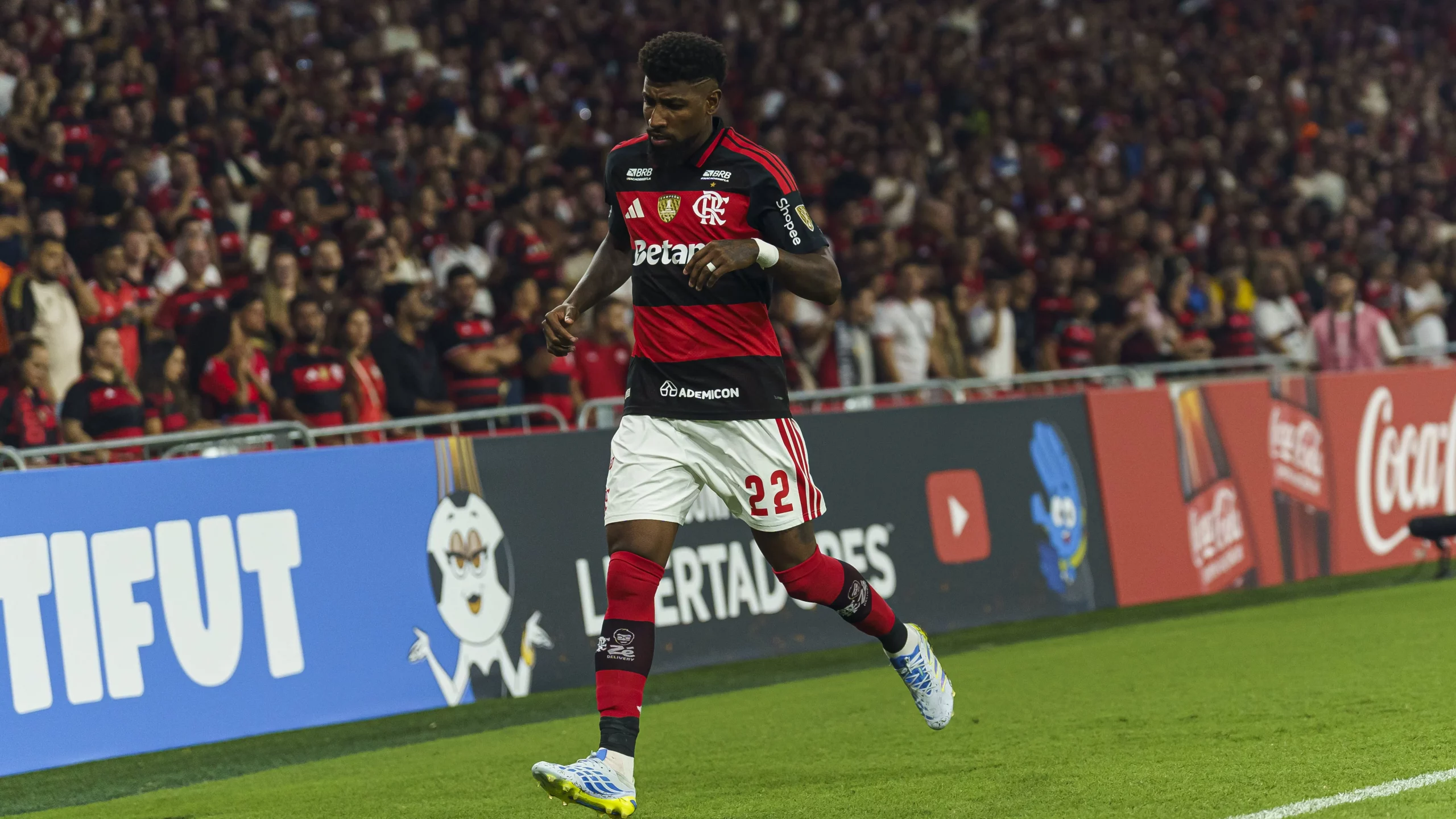 Flamengo v Independiente Medellin – Copa CONMEBOL Libertadores Rio de Janeiro, Emerson Royal – Foto:  IMAGO / Latin Sport Images