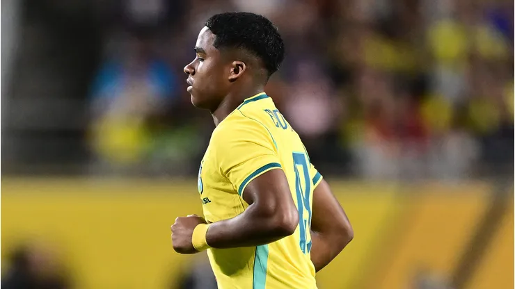 Endrick, atacante da Seleção Brasileira - Foto: Julio Aguilar/Getty Images