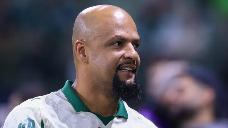 SP - SAO PAULO - 06/08/2025 - COPA DO BRASIL 2025, PALMEIRAS X CORINTHIANS - Felipe Melo ex jogador do Palmeiras antes da partida contra o Corinthians no estadio Arena Allianz Parque pelo campeonato Copa Do Brasil 2025. Foto: Marcello Zambrana/AGIF
