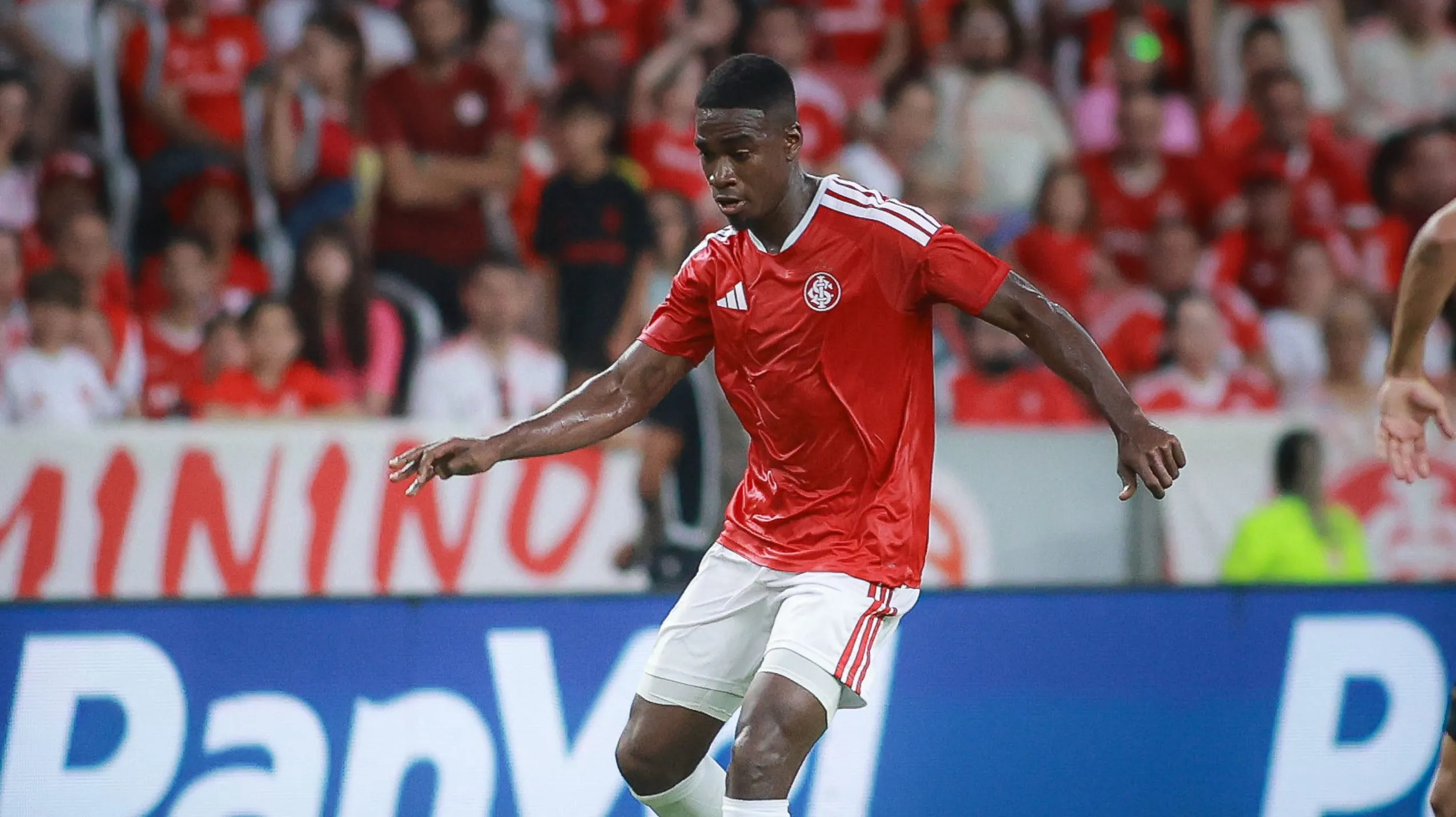 Felix Torres no Inter. Foto: Maxi Franzoi/AGIF