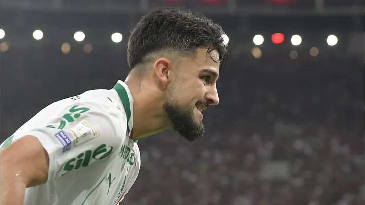 Flaco Lopez jogador do Palmeiras comemora seu gol durante partida contra o Flamengo