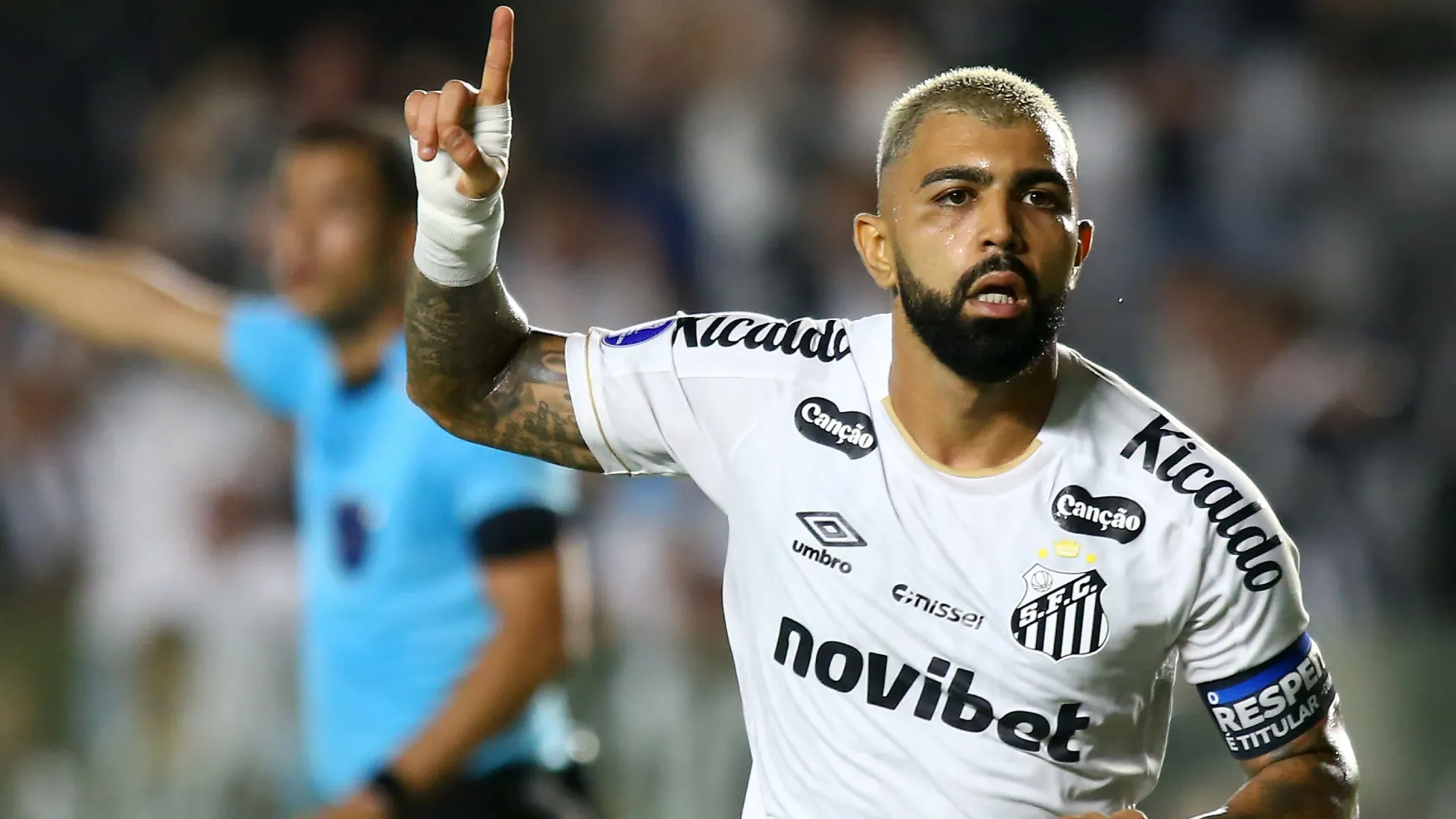 Gabriel Barbosa comemorando pelo Santos – Foto: Mauricio De Souza/AGIF