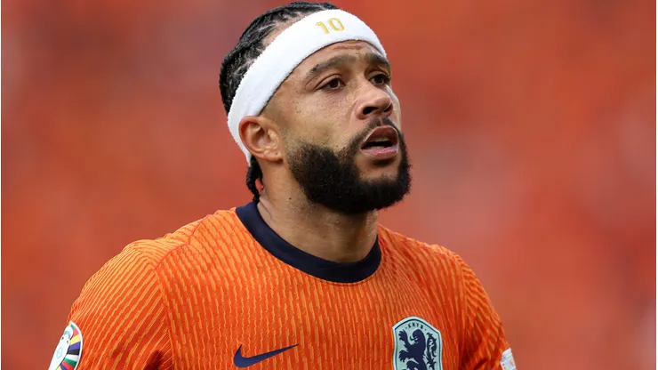 Memphis Depay não vem sendo titular da Holanda.