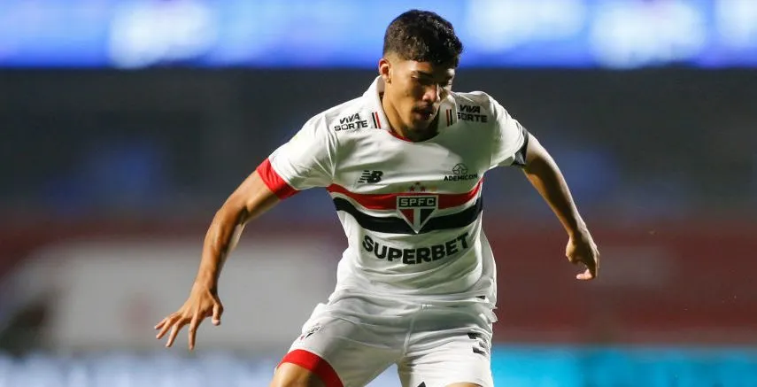 William Gomes em ação pelo Tricolor – (Photo by Miguel Schincariol/Getty Images)