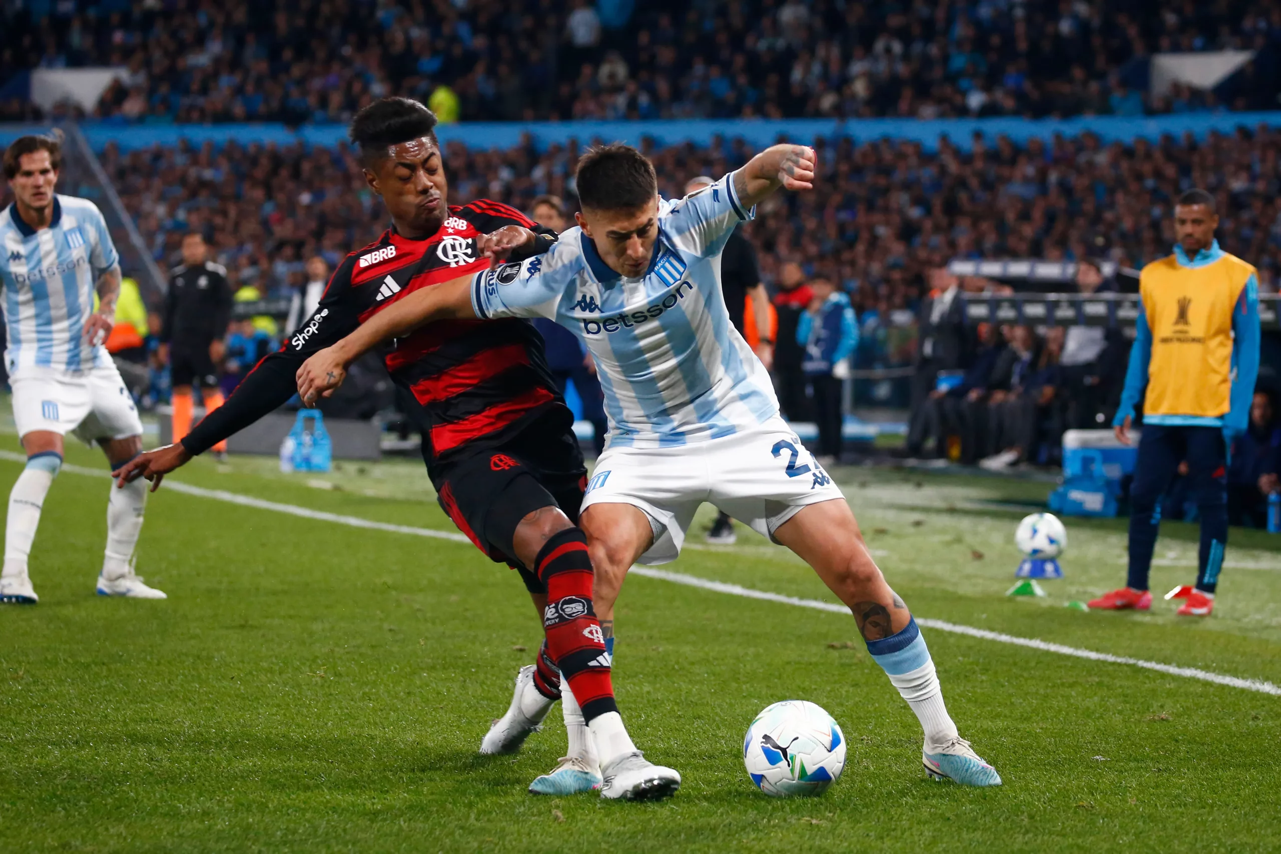 Rojas em jogo contra o Flamengo pela Libertadores 2025. Foto: Marcos Brindicci/Getty Images.