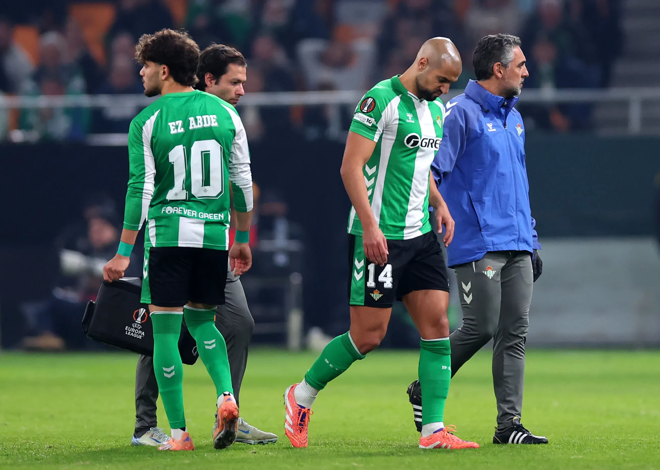 SEVILLE, SPAIN – NOVEMBER 27: Sofyan Amrabat of Real Betis reacts as he leaves the pitch with an injury during the UEFA Europa League 2025/26 League Phase MD5 match between Real Betis Balompie and FC Utrecht at La Cartuja de Sevilla on November 27, 2025 in Seville, Spain. (Photo by Fran Santiago/Getty Images)
