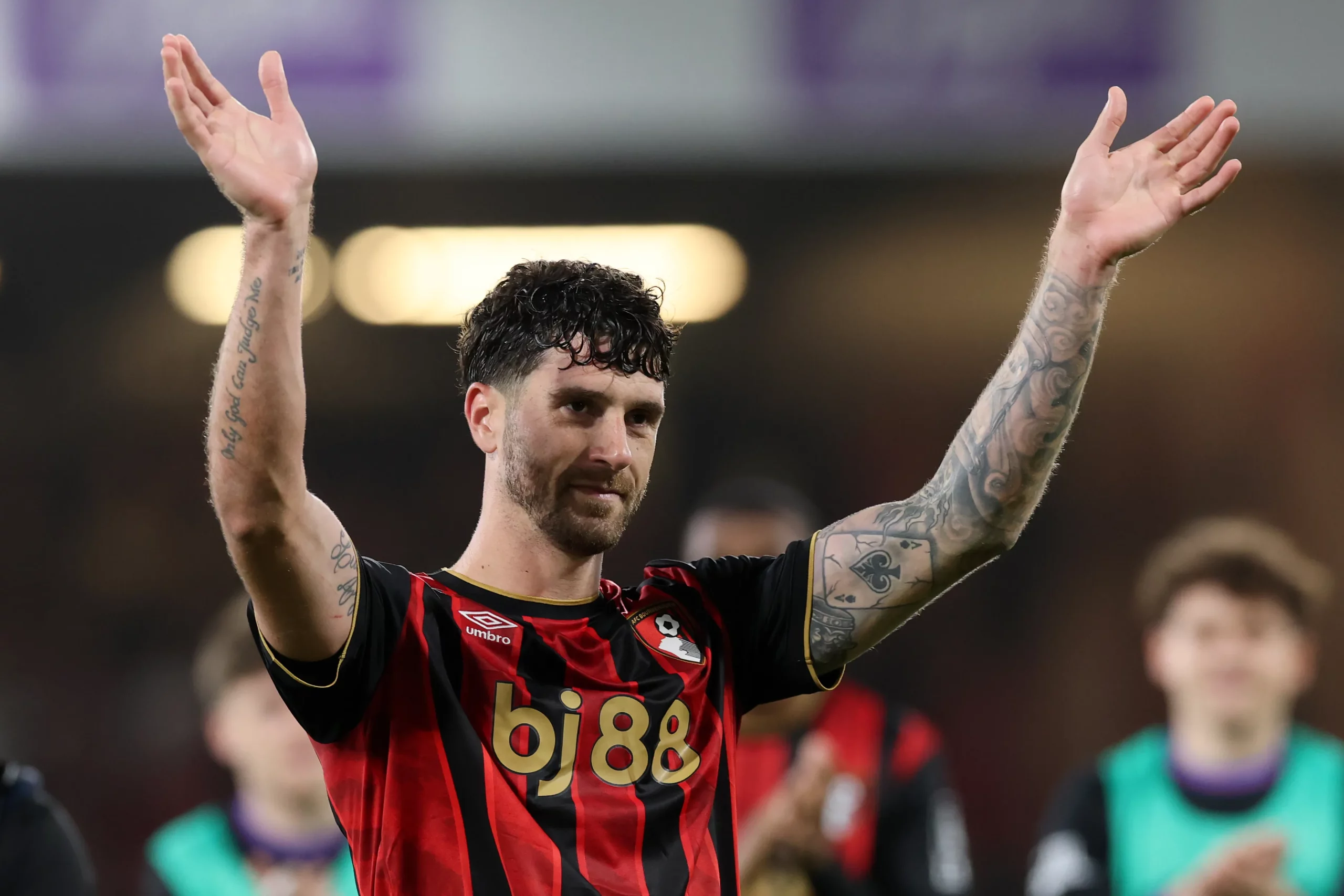 BOURNEMOUTH, ENGLAND – MAY 19: Marcos Senesi of AFC Bournemouth acknowledges the fans following the team’s draw in the Premier League match between Bournemouth and Manchester City at Vitality Stadium on May 19, 2026 in Bournemouth, England. (Photo by Michael Steele/Getty Images)