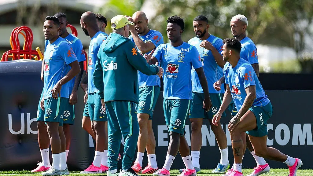 Elenco da Seleção treina sob as ordens de Carletto – (Photo by Buda Mendes/Getty Images)
