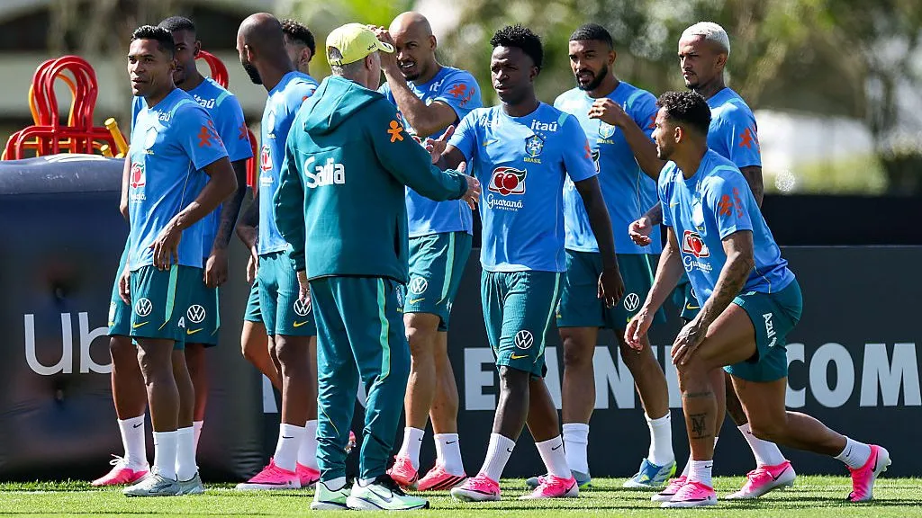 Ancelotti comanda treino do Brasil – (Photo by Buda Mendes/Getty Images)