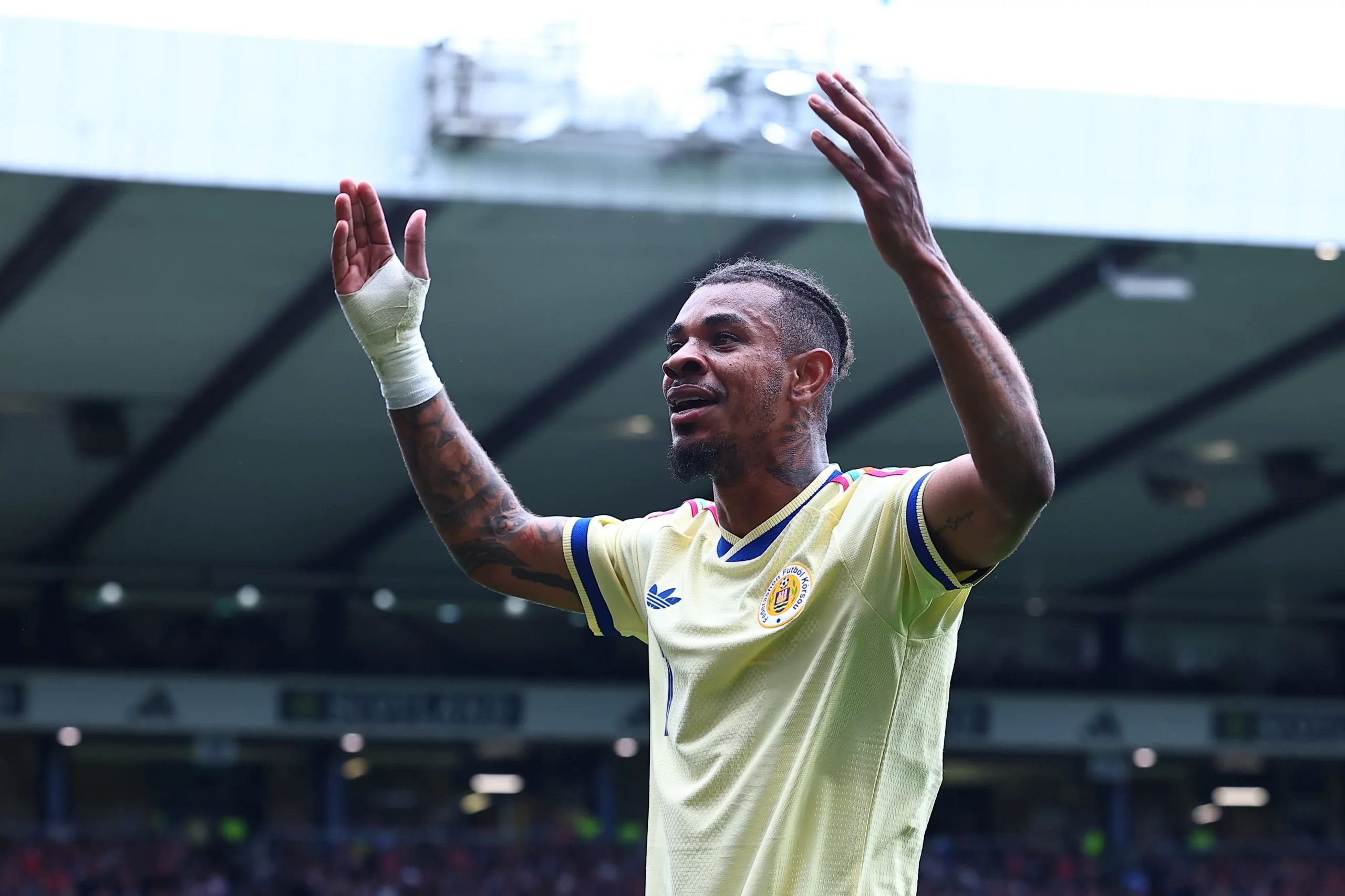Juninho Bacuna é o principal jogador de Curacao. Foto: WM Sport Media/Getty Images.
