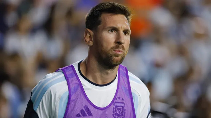 Messi está preocupado com a situação de seu pai.