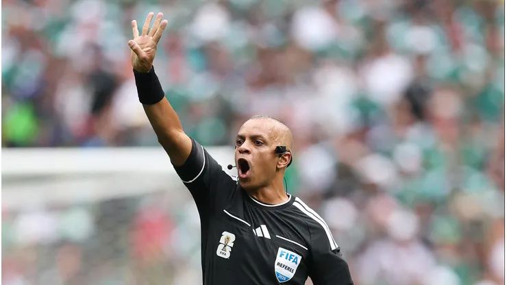 Wilton Pereira Sampaio árbitro brasileiro que atuou na estreia da Copa do Mundo 2026
