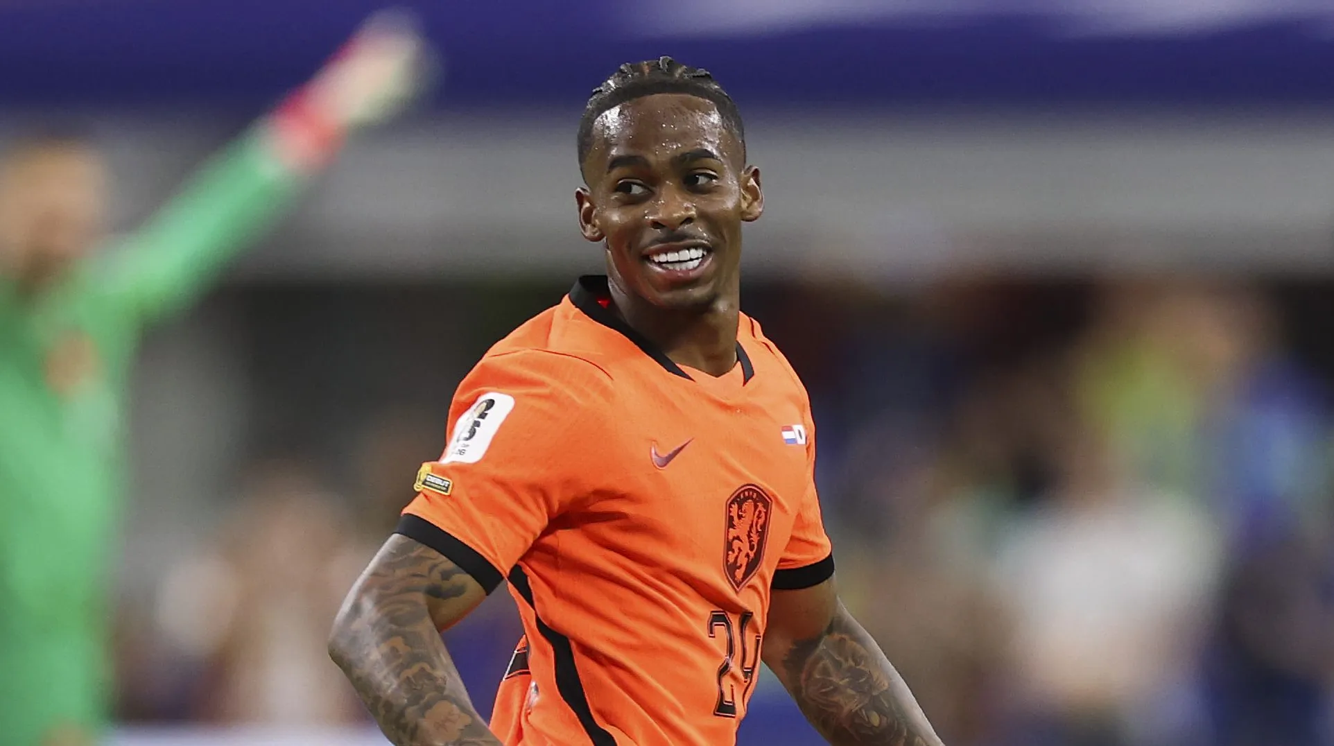 Summervile, atacante da Holanda atuando na Copa do Mundo (Foto: Michael Steele/Getty Images)