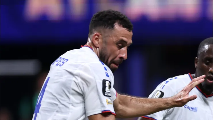 Pico Lopes atuando pela seleção de Carbo Verde (Foto: Mattia Ozbot/Getty Images)