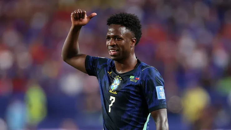 Vini Jr. em campo pela Seleção Brasileira. (Photo by Dan Mullan/Getty Images)