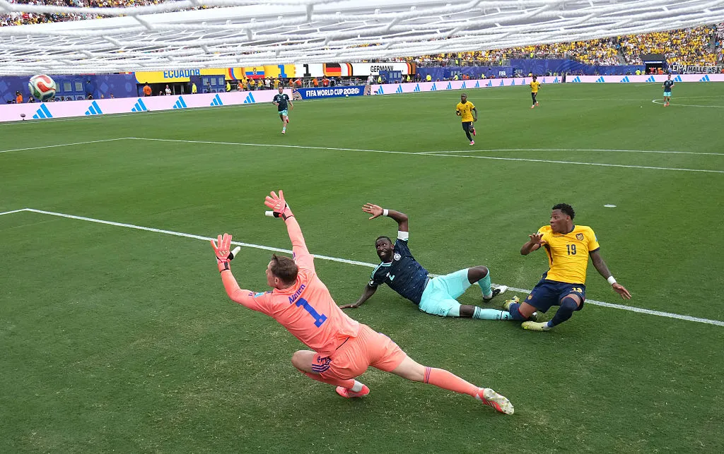 Gonzalo Plata, jogador do Flamengo atuando pelo Equador. (Photo by Mattia Ozbot/Getty Images)