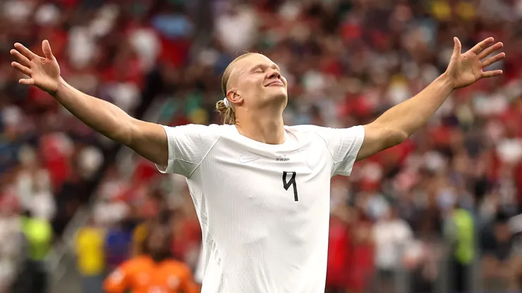 ARLINGTON, TEXAS - JUNE 30: Erling Haaland #9 of Norway celebrates scoring his team's second goal during the FIFA World Cup 2026 Round Of 32 match between Cote d'Ivoire and Norway at Dallas Stadium on June 30, 2026 in Arlington, Texas. (Photo by Lars Baron/Getty Images)