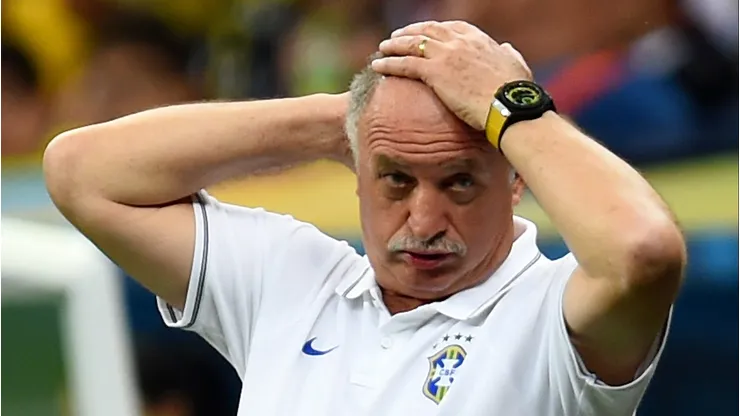 Felipão era o técnico na goleada sofrida pelo Brasil.