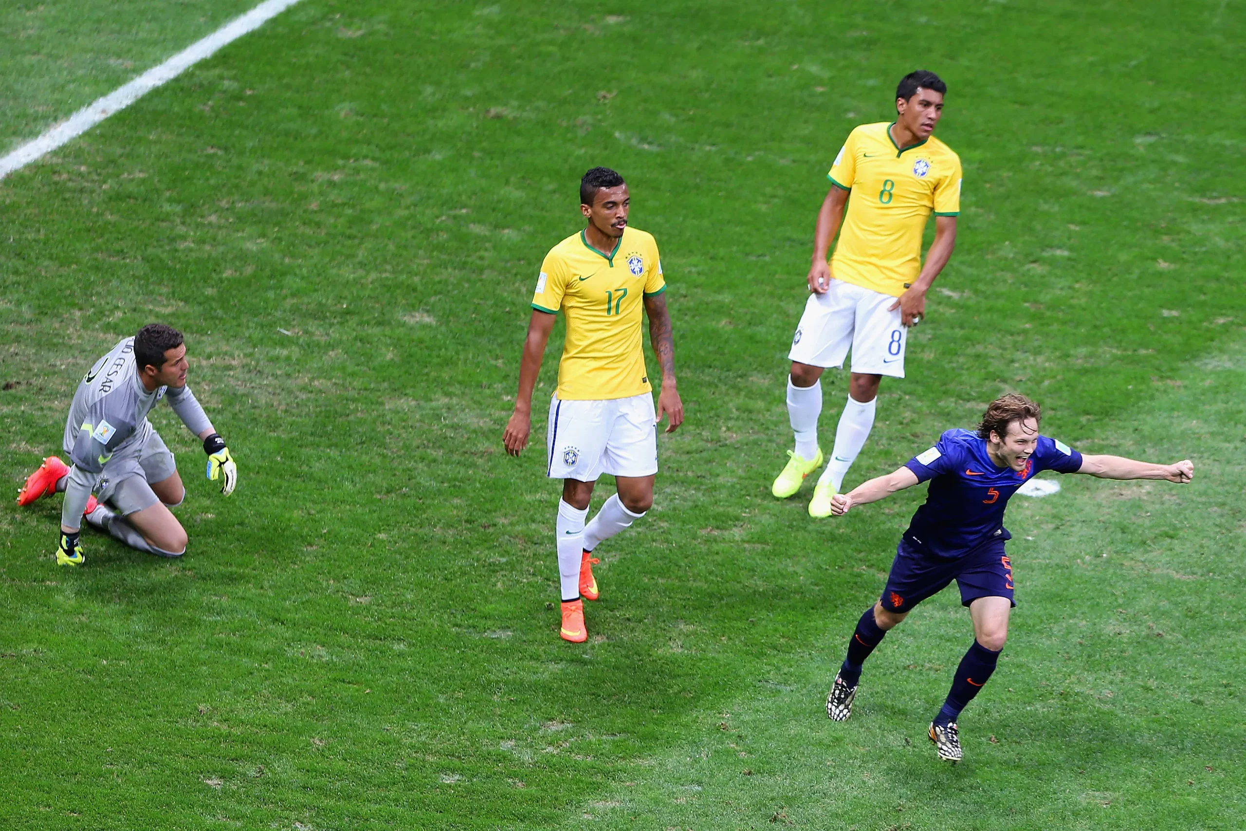 Derrota para a Holanda em 2014 foi o último jogo com esse uniforme. Foto; Celso Junior/Getty Images