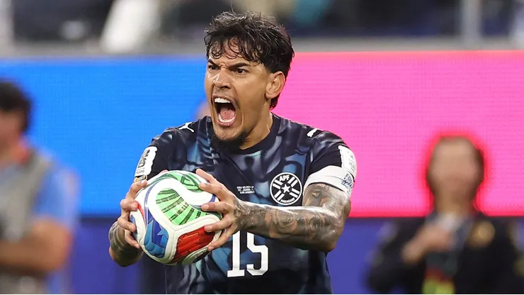 Gustavo Gómez, zagueiro da Seleção Brasileira - Foto: Stu Forster/Getty Images