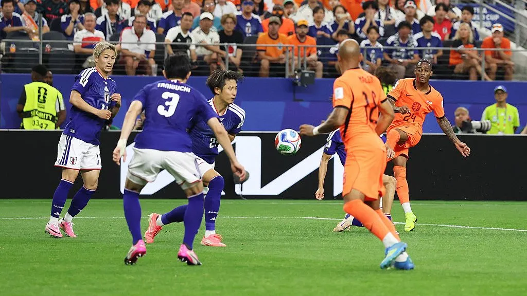 Holanda x Japão. Foto: Michael Steele/Getty Images