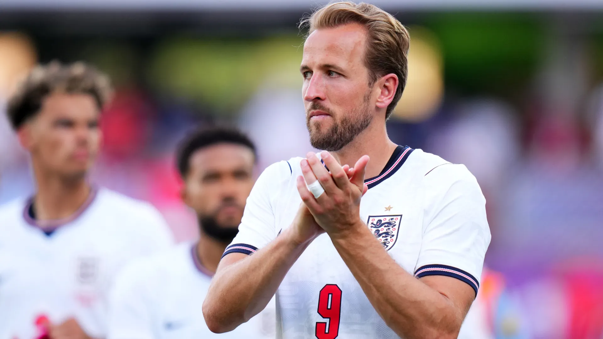 Kane chega em alta para o Mundial – Foto: Rich Storry/Getty Images