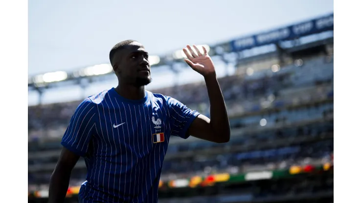 Konaté em ação - Foto: IMAGO / Nicolo Campo
