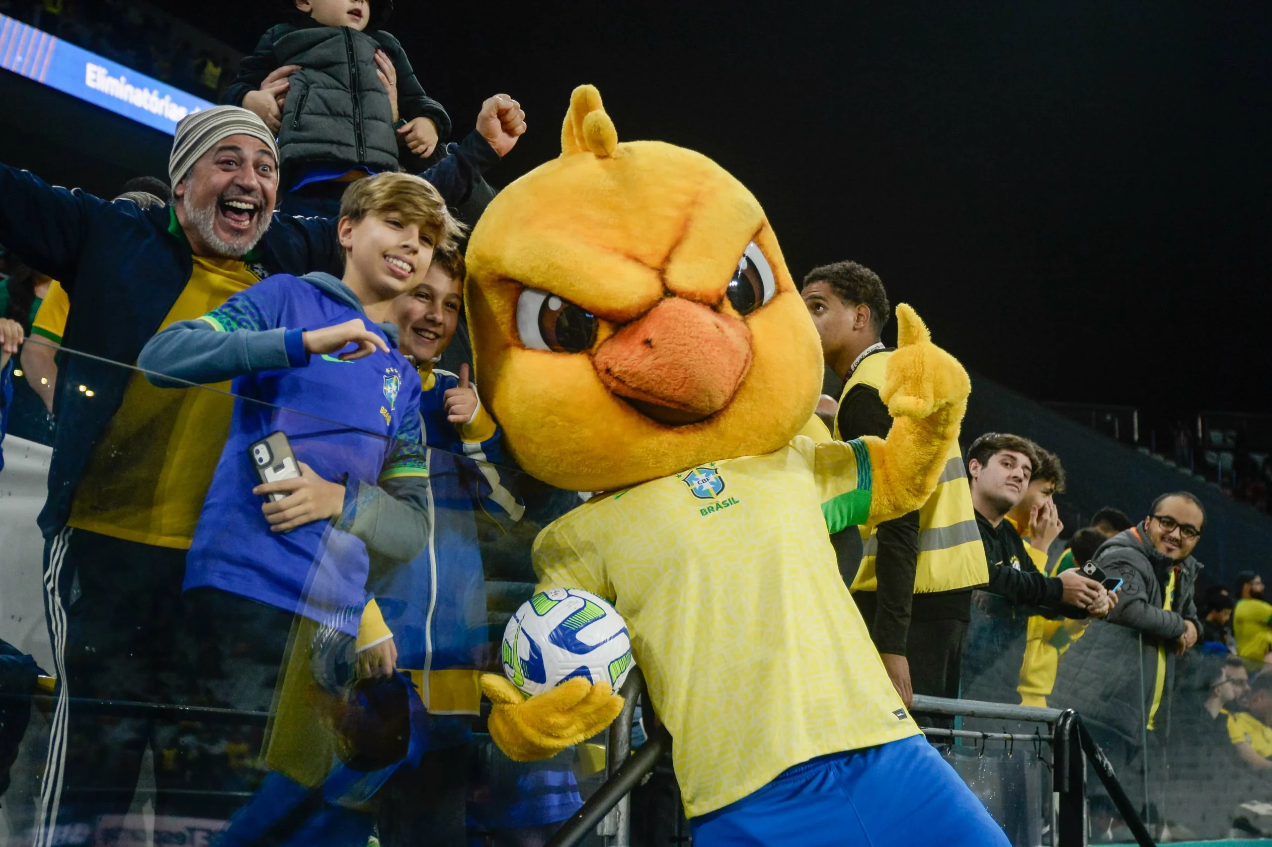 Mascote da Seleção. Foto: Jhony Pinho/AGIF