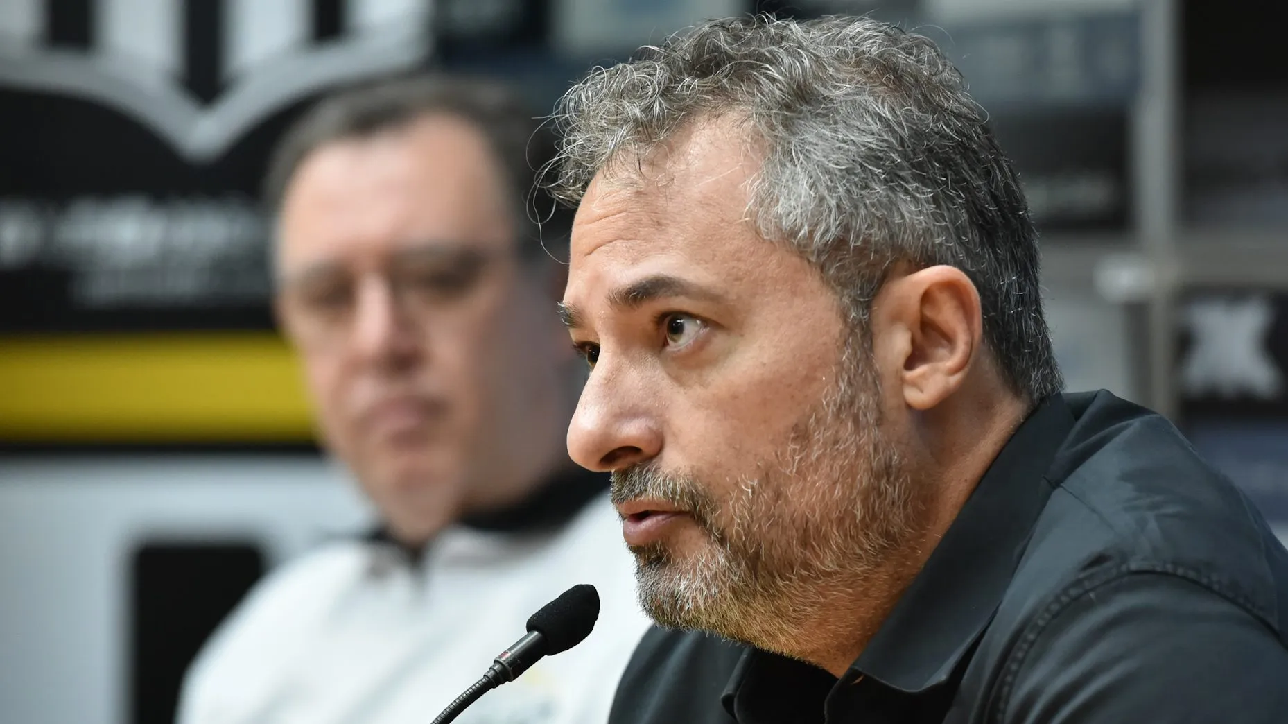 Coletiva de imprensa do novo Diretor Executivo de Futebol do Santos FC, Alexandre Mattos. Foto: Jota Erre/AGIF