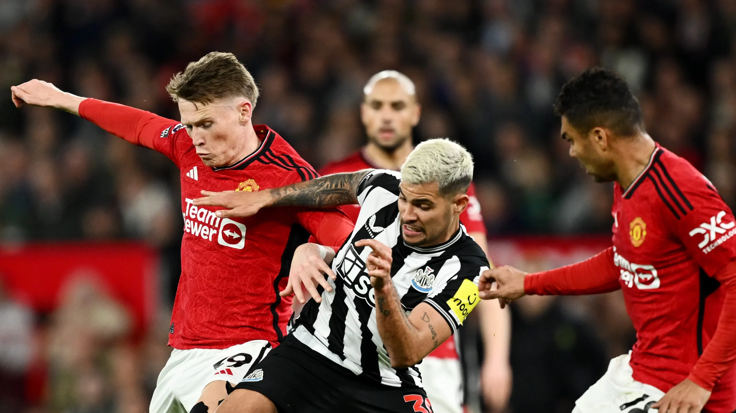 Foto: Gareth Copley/Getty Images – McTominay jogou com Casemiro no United.