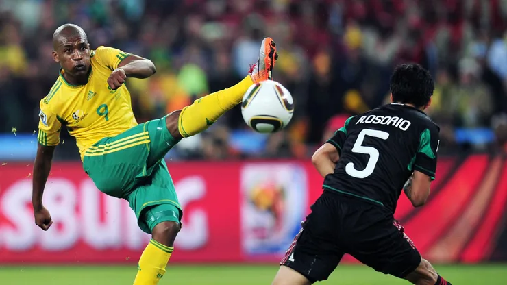 Em 2010, África do Sul e México empataram por 1 a 1 em estreia da Copa