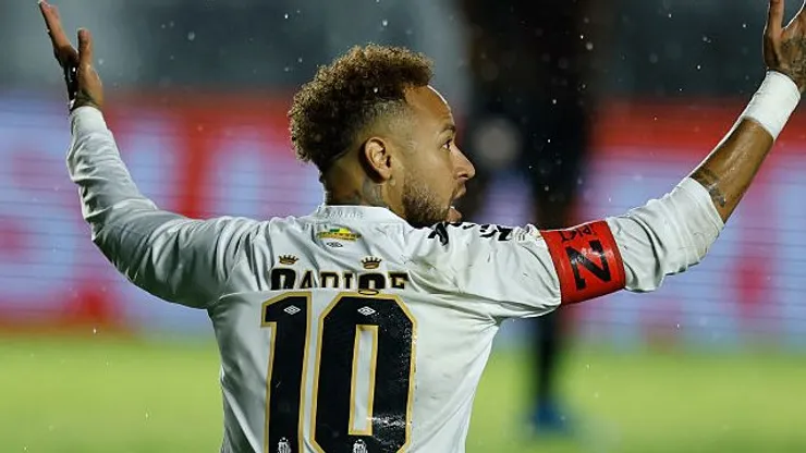 Neymar pelo Santos. Foto: Miguel Schincariol/Getty Images