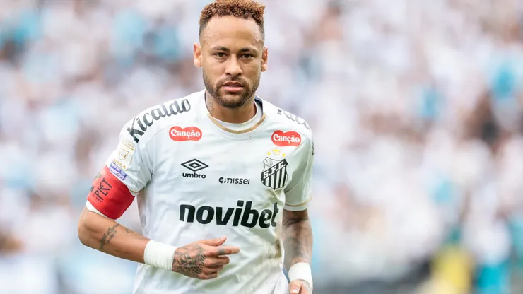 Neymar ainda não completou 12 jogos pelo Santos no Brasileirão - Foto: Marcello Zambrana/AGIF