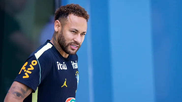 Neymar em treino pela Seleção Brasileira. Foto: Rodolfo Buhrer/AGIF