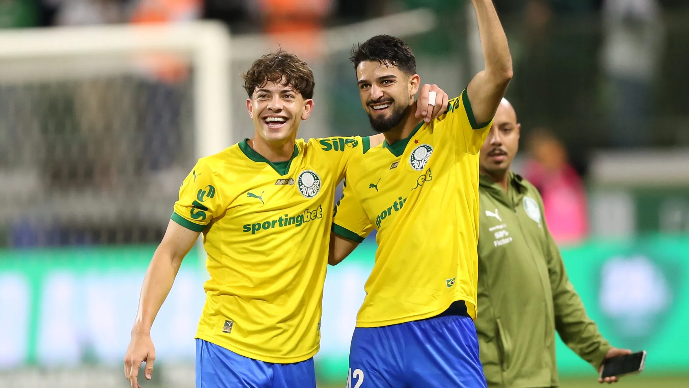 Giay e Flaco no Palmeiras. Foto: Marlon Costa/AGIF