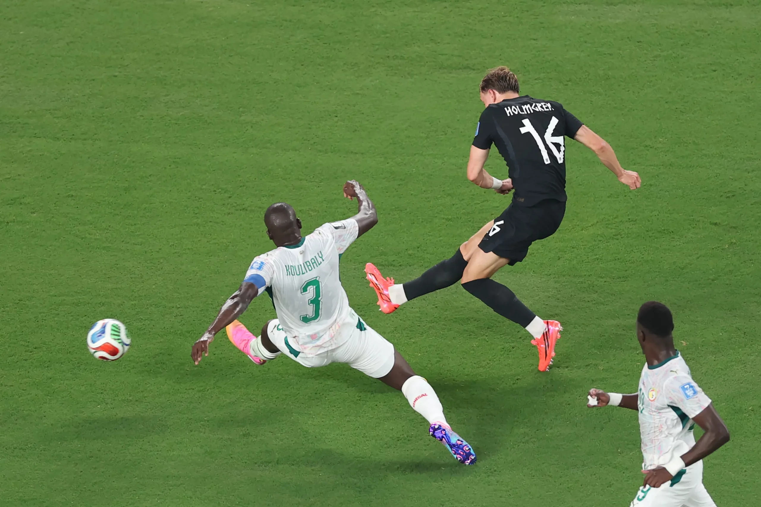 Momento em que Pedersen abre o placar. Photo by Justin Setterfield/Getty Images