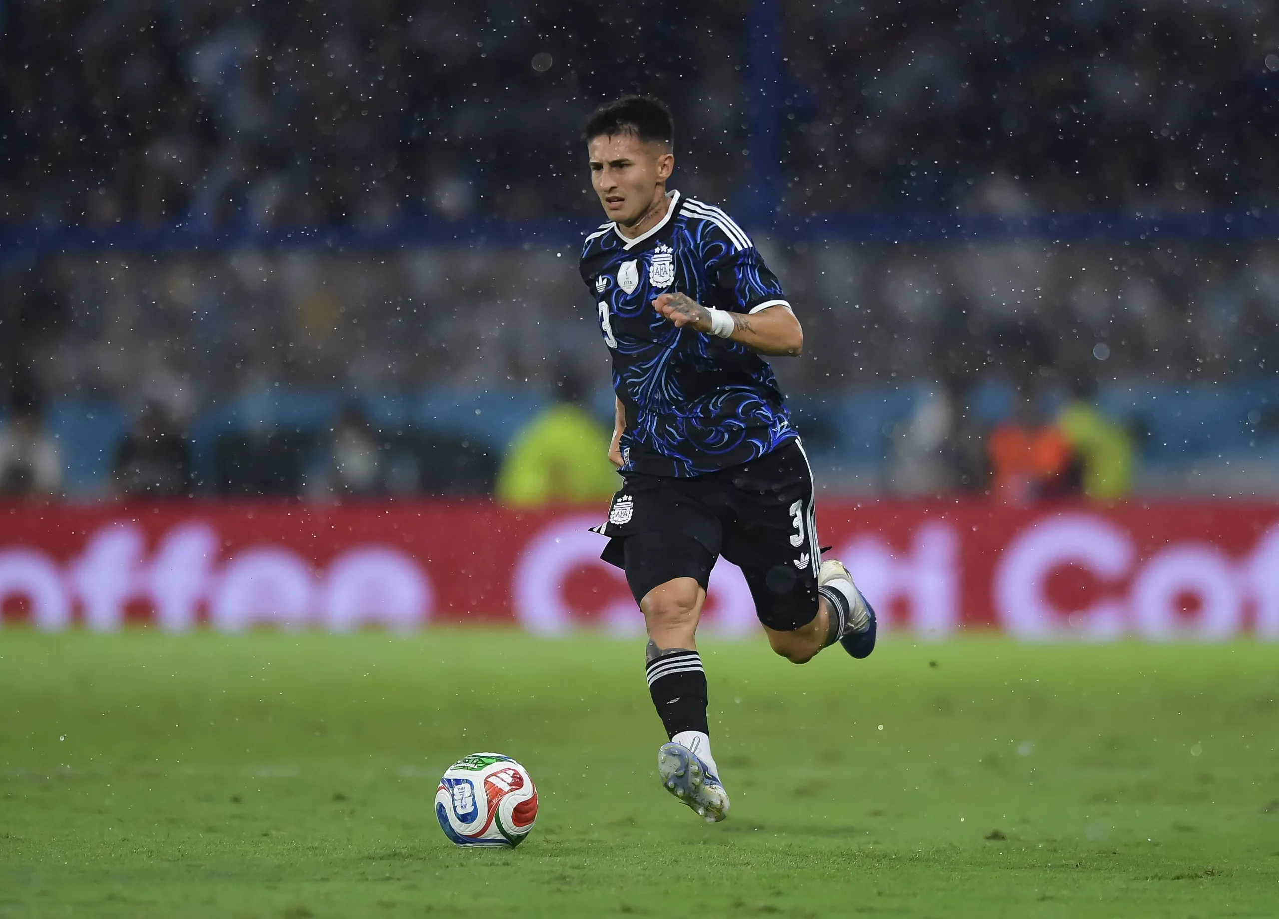 Rojas durante partida pela seleção. Photo by Marcelo Endelli/Getty Images