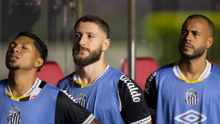 Zé Rafael e Mayke não se reapresentaram no CT, segundo setorista do Peixe