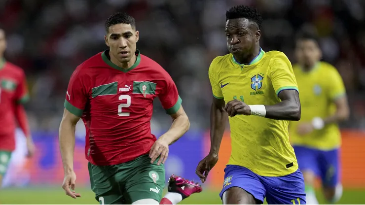 Vini Jr e Hakimi em Brasil x Marrocos